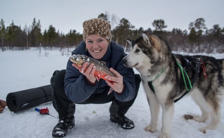 Snow shoe hike with icefishing